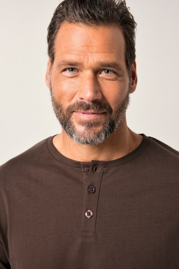 JP1880 Henley Basic T-Shirt with Buttons Brown - Μακό μπλουζάκια - Aνδρικά μπλουζεσ μεγάλα μεγέθη