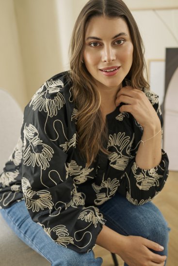 Kaffe Curve Kimmie Blouse Black Chalk Embroidery - Μπλούζες - 