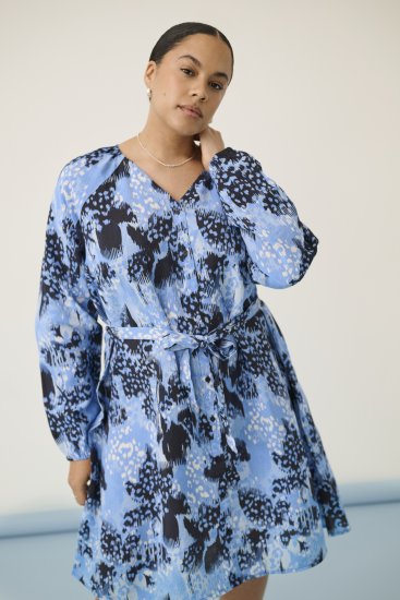 Kaffe Curve Aliana Dress Blue Flower Animal - Μίντι φορέματα - 